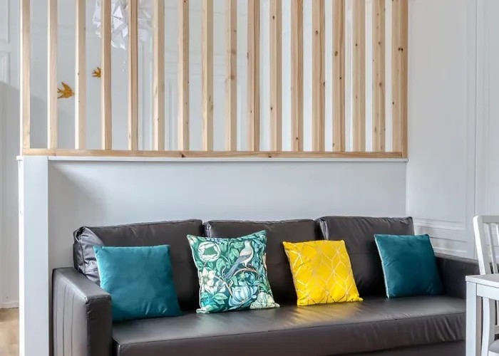 Blue Bird Avec Place De Parking ! *